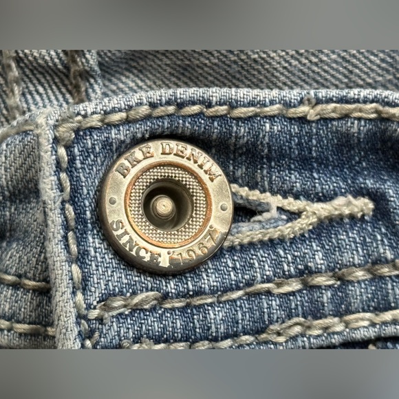 BKE Tyler Wide Leg Regular Fit Denim Jeans, (Distressed) Men's Size 32R - Picture 13 of 16